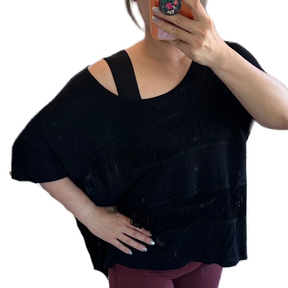 Black oversized black tee with tassels design size M